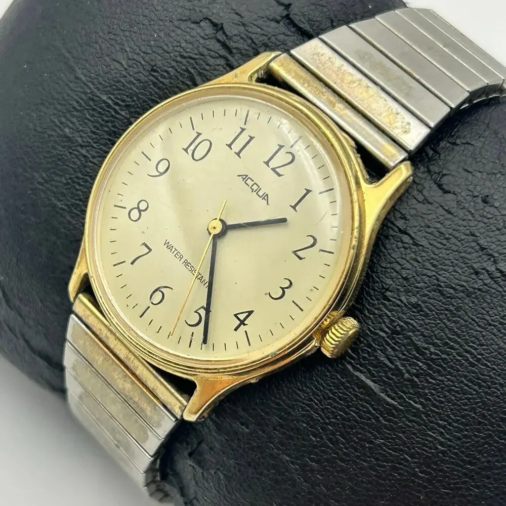 Vintage Acqua by Timex Mechanical Goldtone Water Resistant Expansion Band Watch